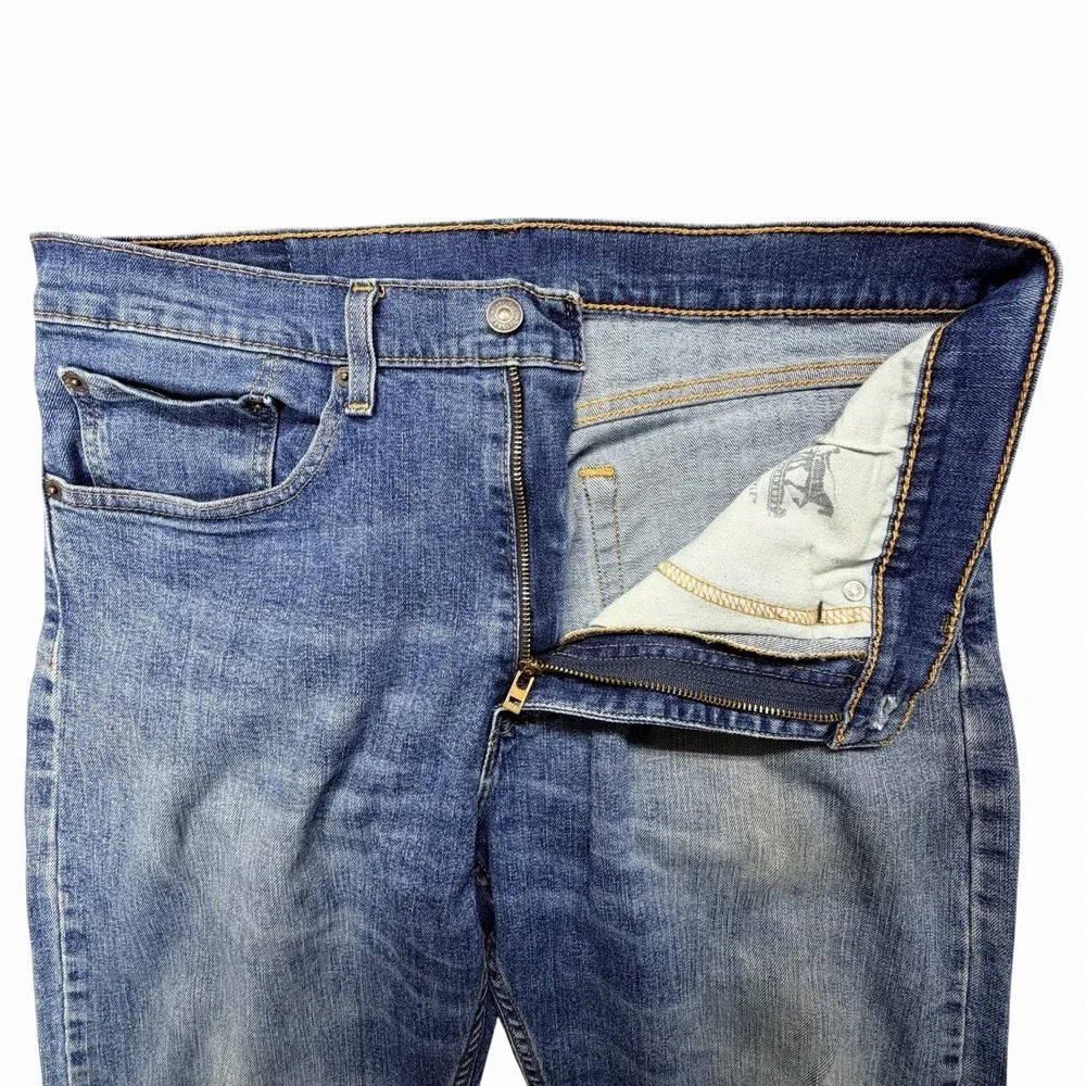 Levi's 505 Regular Fit Jeans Men's 34x30 Blue Medium Wash Straight Leg Denim